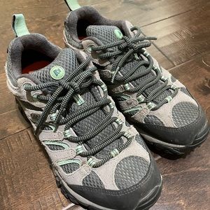 Moab 1 Merrell women’s hiking shoe